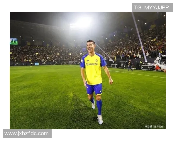 当前世界足球四号球星是谁他的表现和成就有哪些亮点